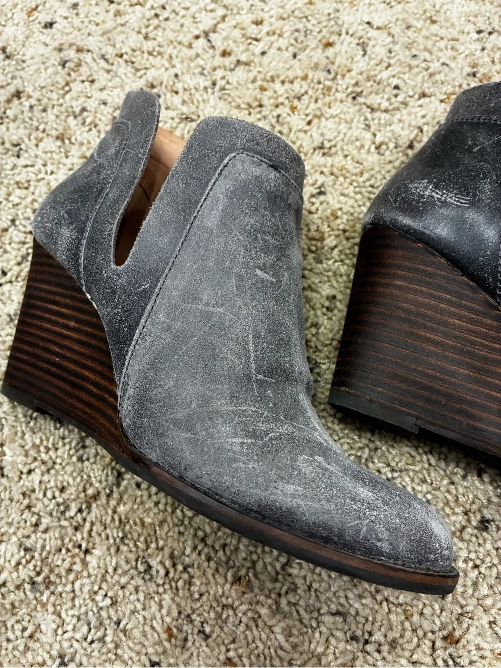 Lucky Brand Women's Distressed Gray Suede Wedge Ankle Boots - Size 7